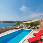 Valentina טרוגיר