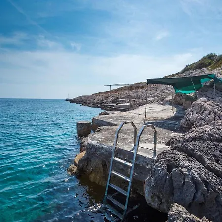 Valentina Трогир