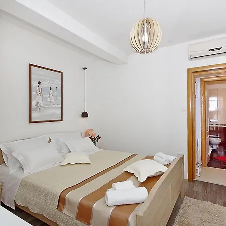 Дом отдыха Valentina Трогир