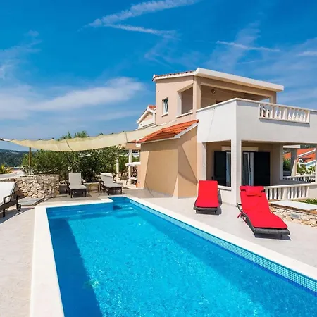 Holiday home Valentina Trogir