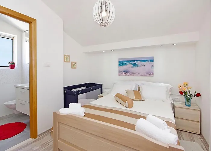 Vikendica Valentina Trogir